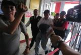Francisco Gasco en momentos en que es conducido a la carceleta del Poder Judicial. (Fotos Peruenlinea.org)